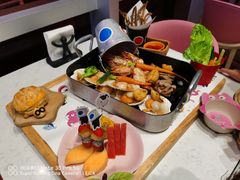 -水桶王国主题餐厅·聚会·生日派对·亲子活动·家庭套餐(亚龙湾希尔顿店)