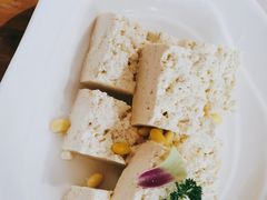 -颐辰舍岁岁羊(文昌万达景园店)