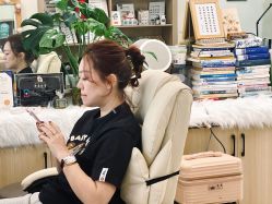 -晓V彩妆造型(大学路店)