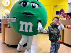 -m豆巧克力世界(上海世茂广场店)