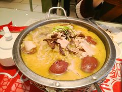 -吴记酱骨炖菜馆(西大直街店)