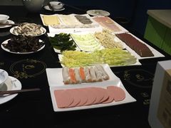 -唯爱KTV聚会餐厅(仙林东城汇店)