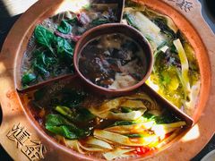 -滇釜火锅·能喝汤的火锅(车公庄店)