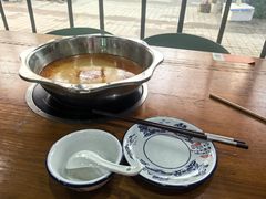 -老何家后安粉·糟粕醋海鲜火锅(三亚湾椰梦长廊店)