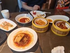 -海派悦庭·海胆烧麦·新融合菜(凯德广场店)