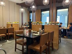 大堂-船歌·鱼水饺青岛菜(合肥路永旺店)