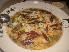 -江渔儿酸菜鱼(映月湖环宇城店)