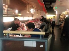 大堂-左庭右院鲜牛肉火锅(浦江欢乐颂店)