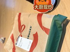 -星巴克(广州南站A18检票口楼上)