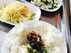 -万和春排骨砂锅米饭(湖北路店)