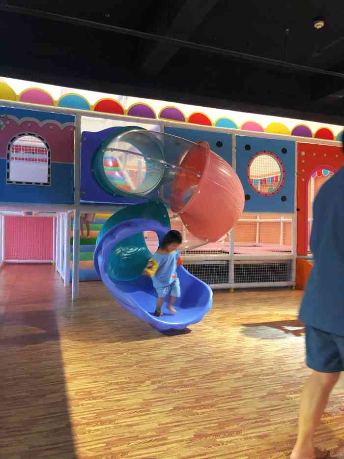 雅海温泉洗浴(李沧店)-"非常舒适的环境,特别放松,体验了东北人搓.