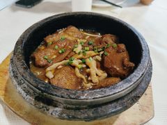 石锅自制黑豆腐-龙禧渔村酒楼