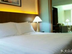 -汕尾巴黎半岛酒店