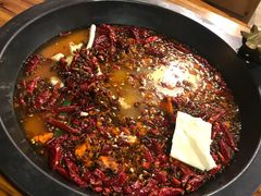 -黄潇洒老火锅(九眼桥宏济巷店)