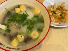 -小杨生煎(金山百联购物中心3楼店)