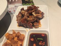 -老周家酱卤猪蹄私房菜(克拉玛依西街店)