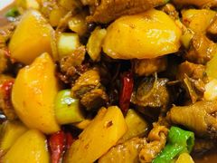 -俭寨大盘鸡·手抓肉·烧烤新疆菜(乌苏路店)