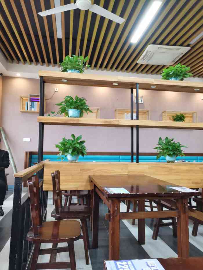 老太婆粥摊(余英坊店)-"天气太热,晚上不想吃东西到这里来喝粥,说.