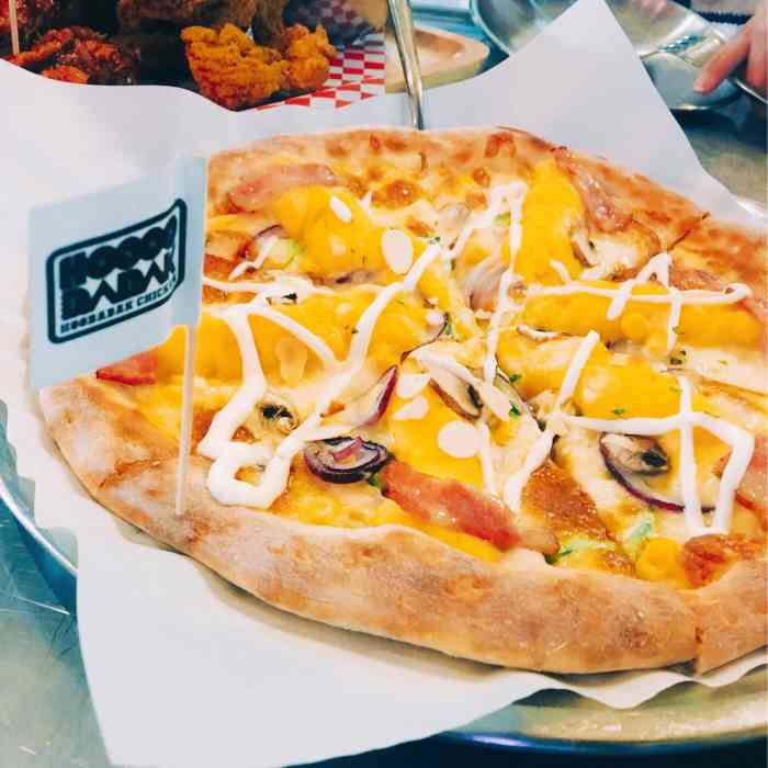 fly pizza&hoodadak chicken(三里屯店)-"去的时候人很少 但是炸鸡挺