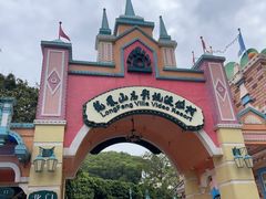 -龙凤山庄影视度假村