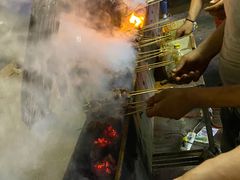 -劳动公园新疆人烤腰子