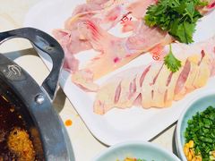 -蜀滋香鲜鱼美蛙火锅(339店)
