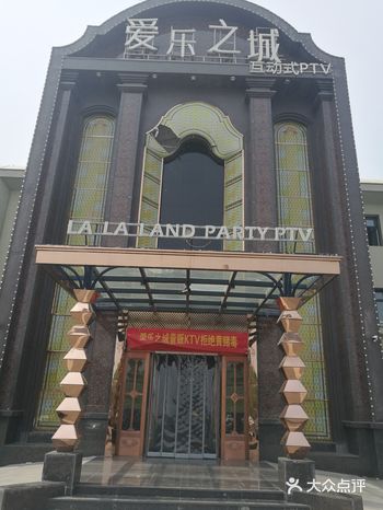 房间挺大的，价格也不贵，搞活动的话更加的便宜