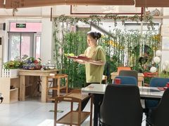 -毛辣果·贵州红酸汤牛肉火锅(西单店)