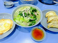 -天天锅贴王(迎凤街店)