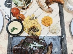 -Mark&Mars Restaurant