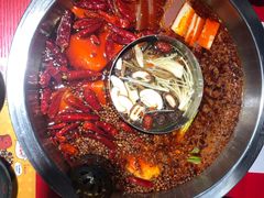 -谭鸭血老火锅(万象九宜城店)