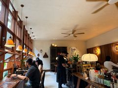-银米·云南传统过桥米线(双廊黑金冠店)