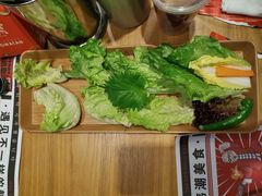-青瓦炭韩潮烤肉(花园道店)