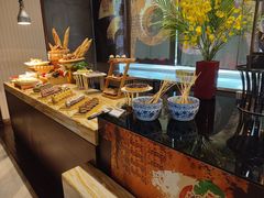 自助取餐区-西藏饭店·亚克·食光自助餐厅(文殊院店)