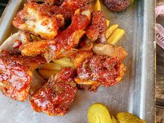 秘制猪肋排配薯条-Supine Bistro溯泮餐厅