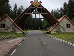 -硗碛藏寨·神木垒景区