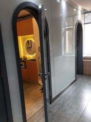 -LESSMORE科技头皮理容中心