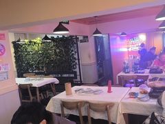 -海盗船. 龙虾烧烤. 酒馆