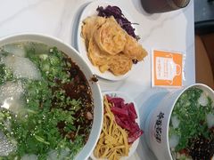 -德元兰州纯汤牛肉面(龙阳路店)