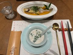 -荷风细雨·中国茶宴(世纪大道店)
