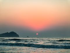-青岛石老人海水浴场