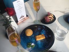 招牌天鹅酥-岁粤Moon·湖景餐厅(月光码头店)