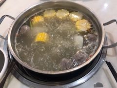 牛骨清汤锅底-三头牛·潮汕牛肉生蚝火锅 (夏湾店)