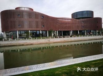 在网上预约后和妈一起去奉贤博博物馆参观雍正故宫文物大