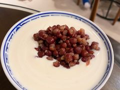 招牌姜撞奶加红豆-黄氏许牛奶甜品专家(水晶街店)