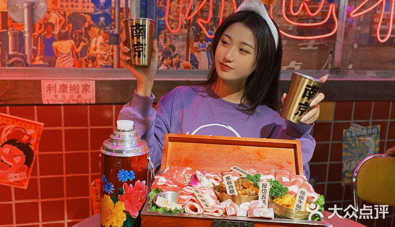 堪比自拍馆的烤肉店🥩复古大片随手出🎞️