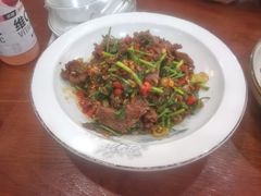 -湖南人家湘菜馆(镇江路店)
