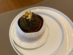 金箔鱼子酱海胆-Amber(置地文华东方酒店)