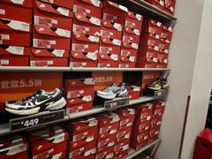 -NIKE上海青浦优选体验店