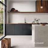 古朴典雅的原木家具 营造温馨舒适氛围